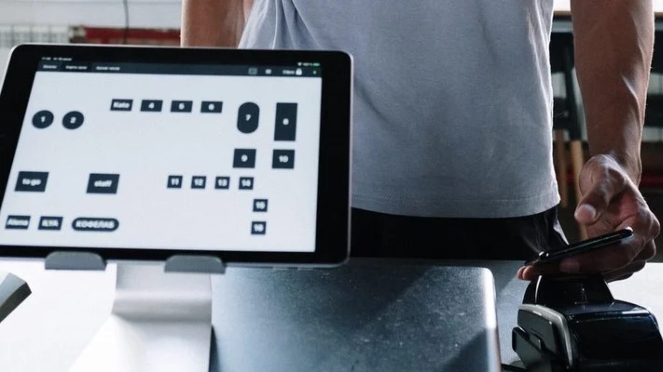 La Revolución del «Contactless Guest Journey»: Tecnología y Lealtad